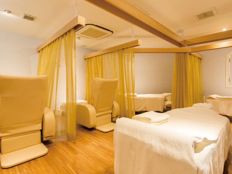 Raffine（ラフィネ）新利府南館店店舗内装写真