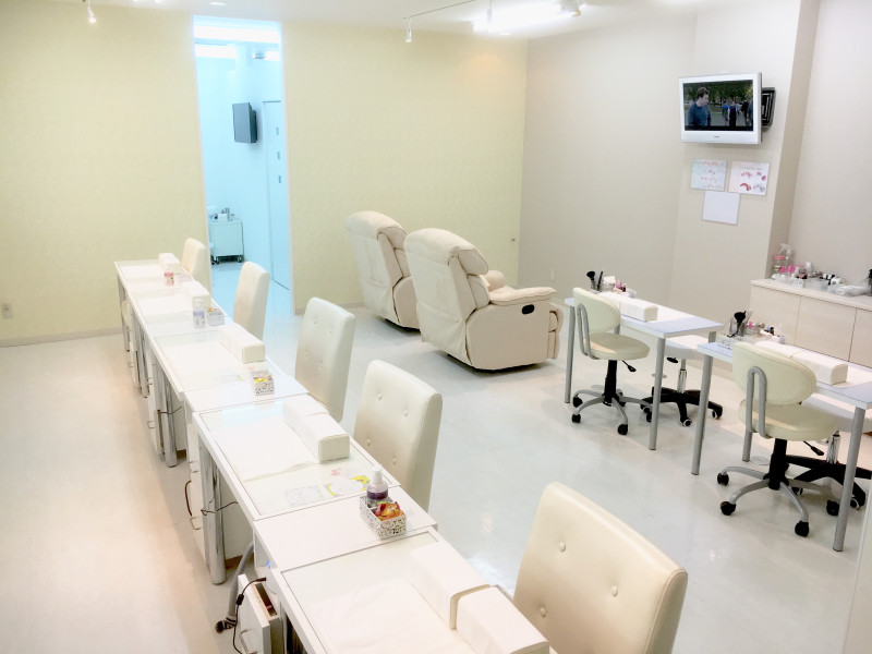 ネイルサロン Ann Cloche (アンクローチェ)店舗内装写真