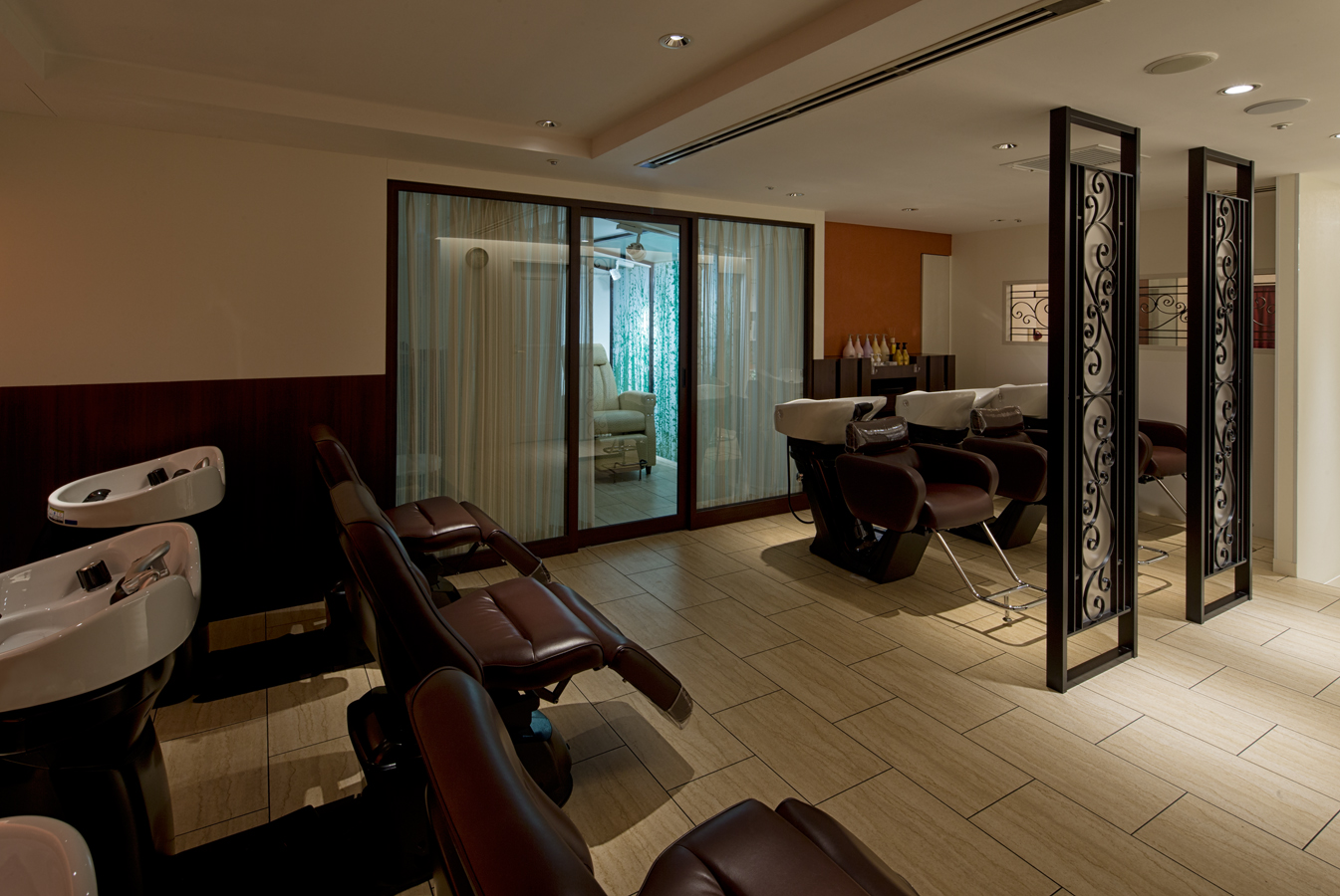 Noble by PROGRESS（ノーブル バイ プログレス）白金台店店舗内装写真