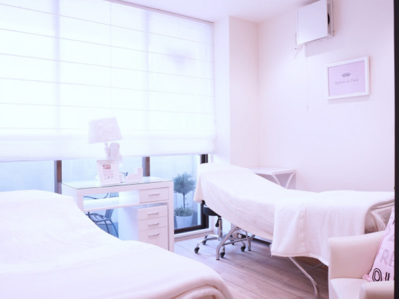 Pura(プーラ)北千住店店舗内装写真