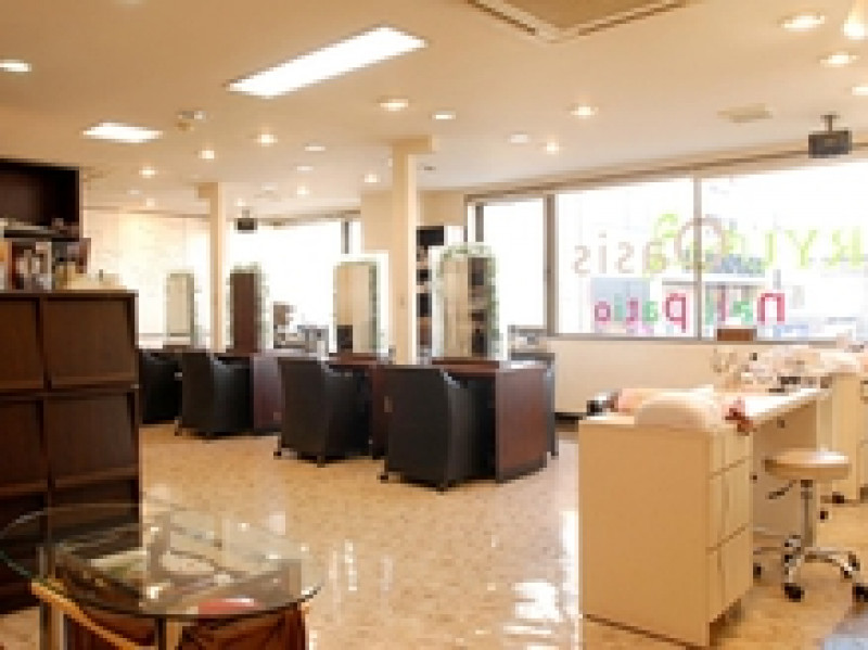 hair fix RYU Oasis（ヘアー フィックス リュウ オアシス）獨協大学前店店舗内装写真