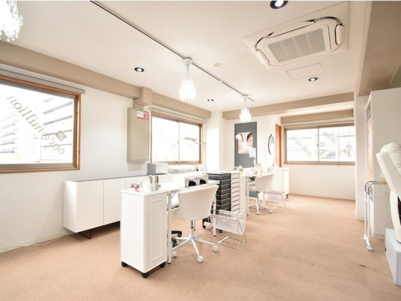 ワンミリオン店舗内装写真