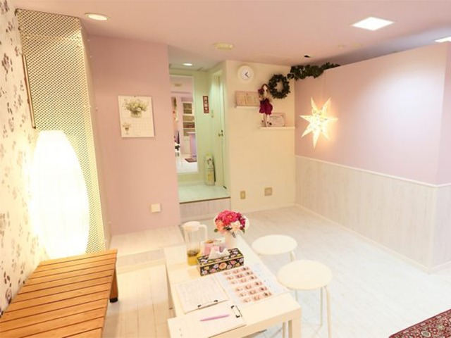 Nail Mix（ネイルミックス）綱島店店舗内装写真