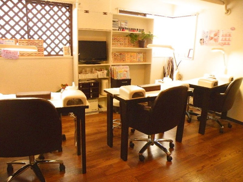 RafsNail（ラフズネイル）店舗内装写真