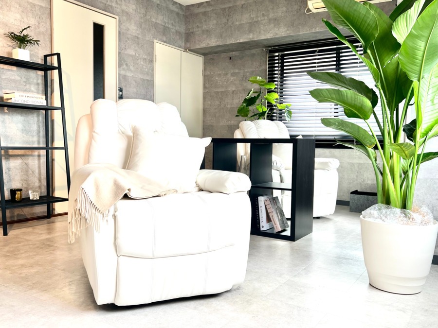 眉毛とまつげパーマ専門店and me.（アンドミー）月島店店舗内装写真