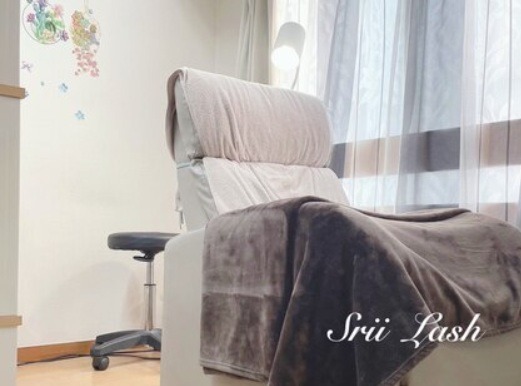 シリーラッシュ武蔵小杉店舗内装写真