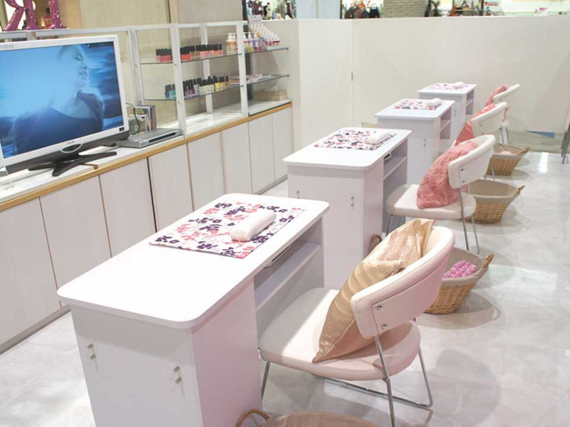 TRU NAIL（トゥルーネイル）ゆめタウン佐賀店店舗内装写真