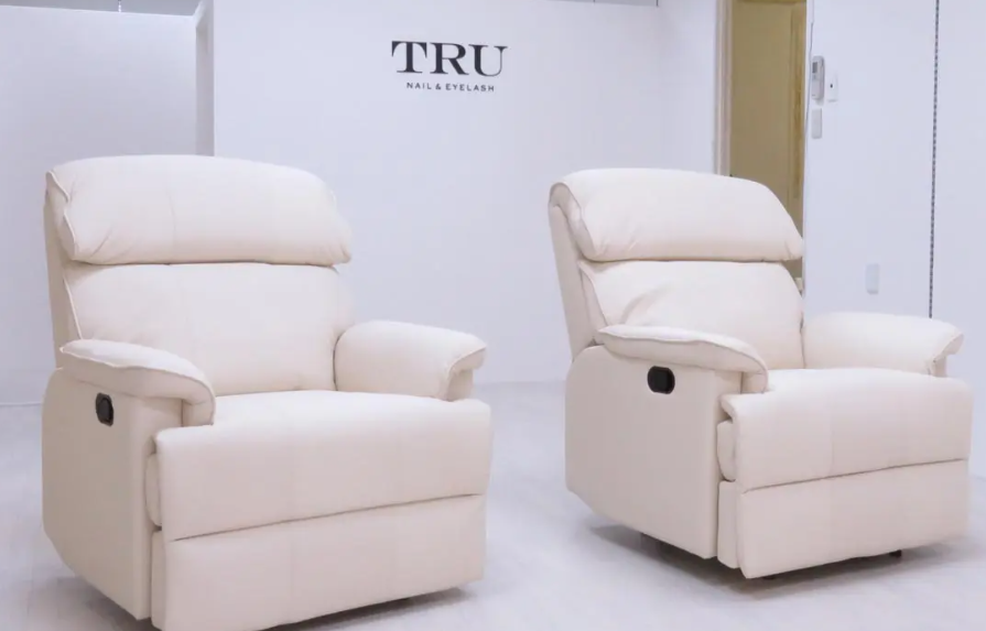 TRU NAIL＆EYELASH（トゥルーネイル＆アイラッシュ）宮崎店店舗内装写真