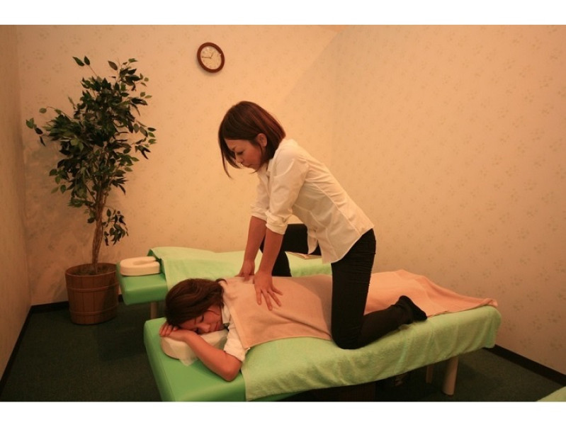 リラクゼーションくらぶ イヤシス 八日市アピア店店舗内装写真