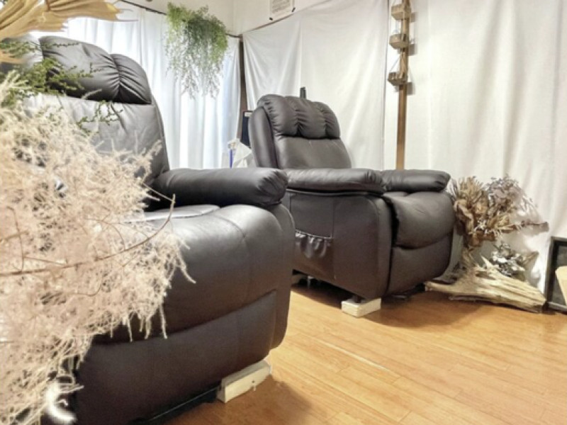 Nail eyelash salon Lily（ネイルアイラッシュサロン リィリィー）桜新町店店舗内装写真