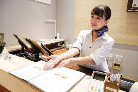 Queensway（クイーンズウェイ）高島屋京都店舗内装写真