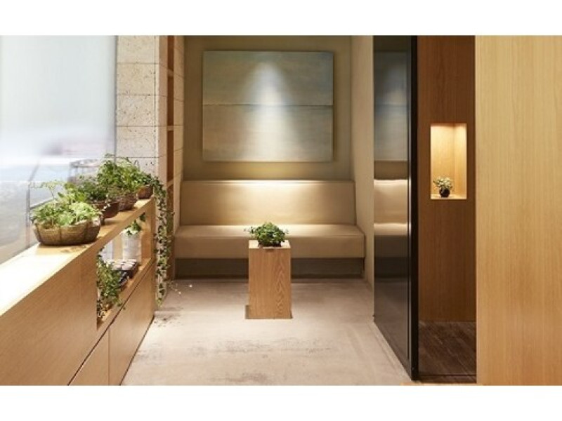 caon（カオン）成城店店舗内装写真