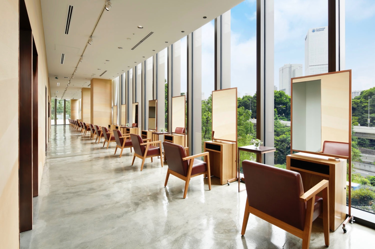 HeakaAVEDA（ヒアカアヴェダ）店舗内装写真