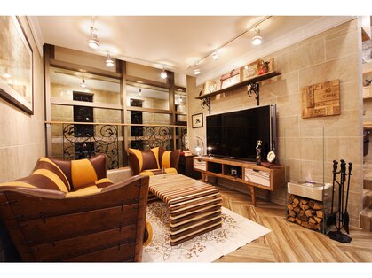 Tink（ティンク）横浜店店舗内装写真