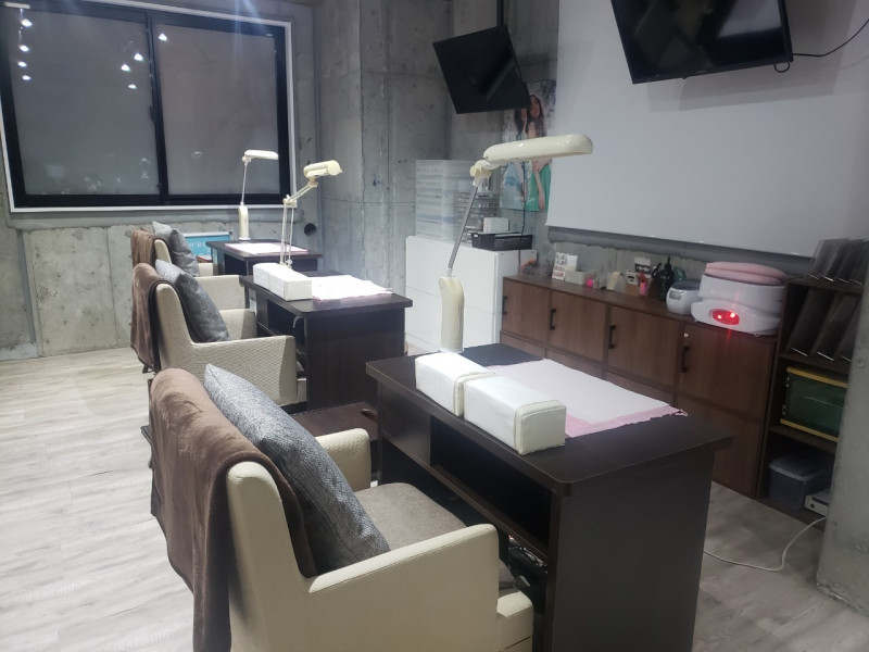 Lnail&times;Blanc橋本店（エルネイル&times;ブラン）店舗内装写真