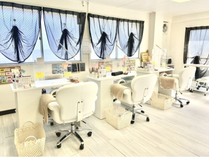 ネイルサロンVize（ヴィゼ）店舗内装写真