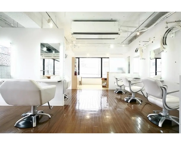 Faith-s（フェイス）店舗内装写真