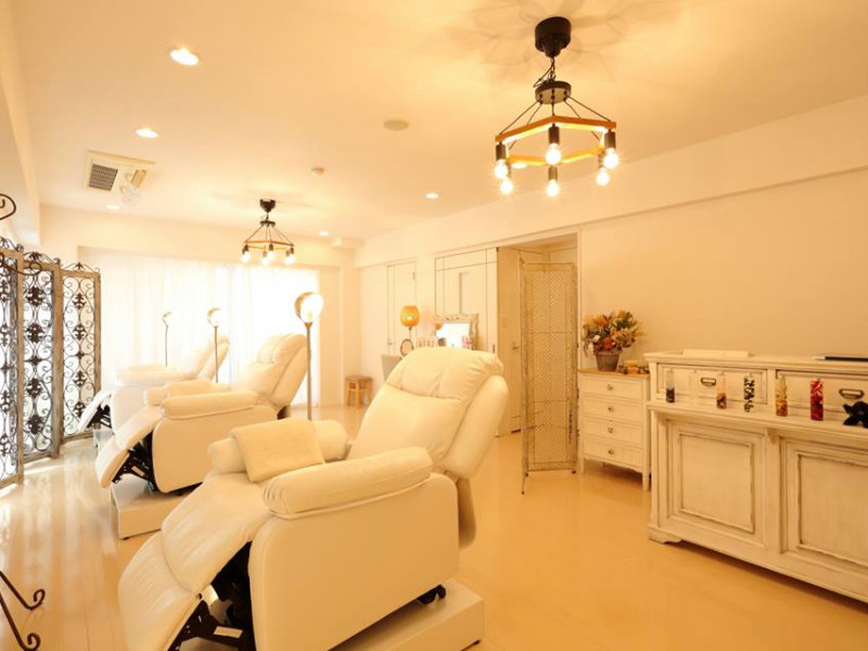 waterlily（ウォーターリリー）店舗内装写真