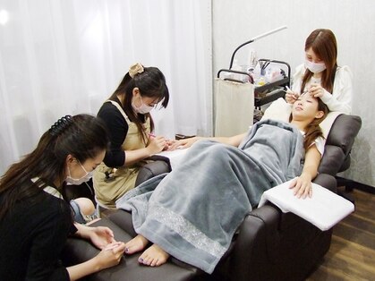 eyelash&nail Salon cleve（サロンクレーヴ）店舗内装写真