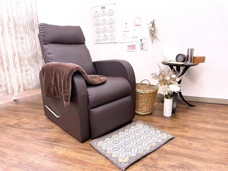 LILY eyelash（リリーアイラッシュ）店舗内装写真