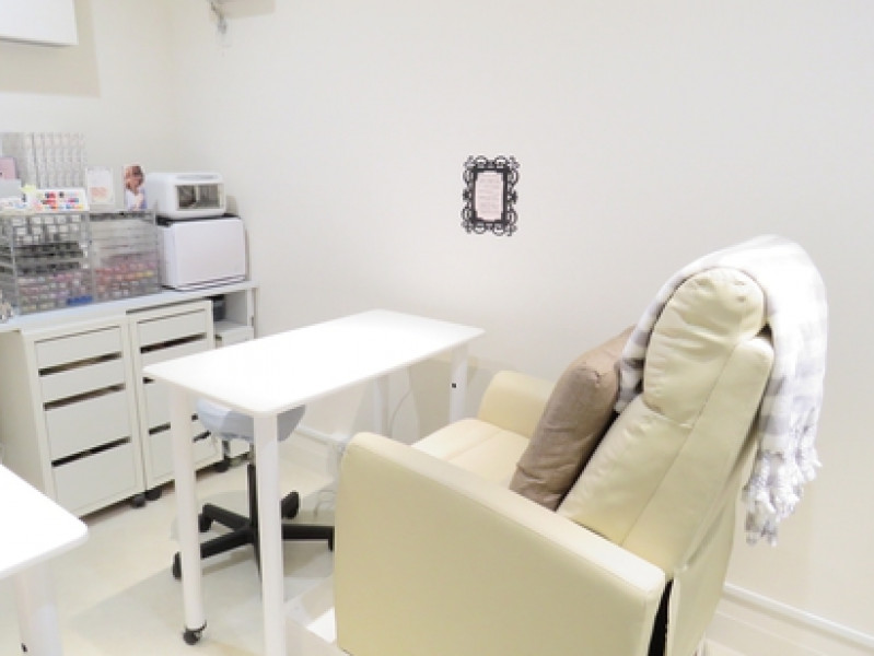 Festrisa by f'bloom（フェストリーサ バイ エフブルーム）新橋駅前店店舗内装写真