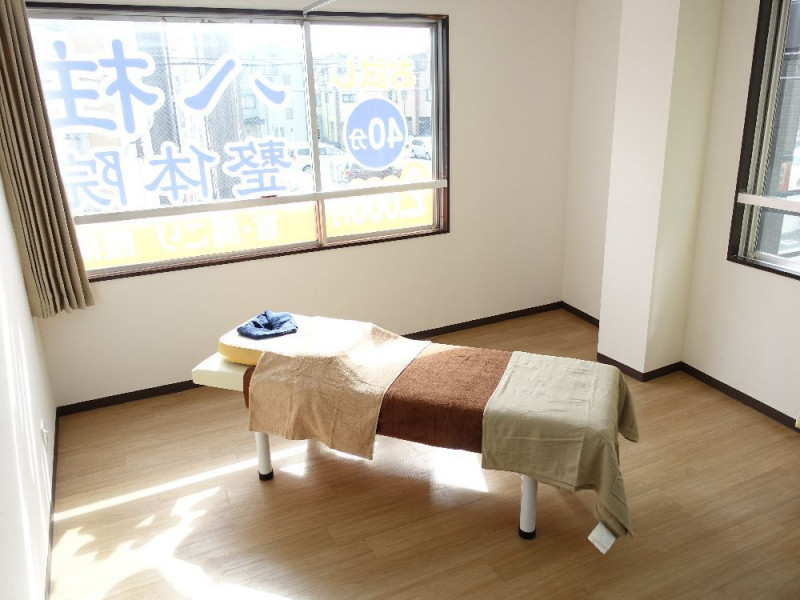 八柱整体院 成瀬店店舗内装写真