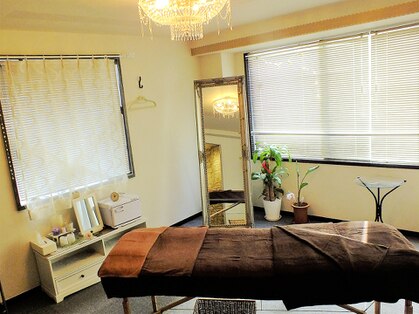 PataPata（パタパタ）新宿店舗内装写真