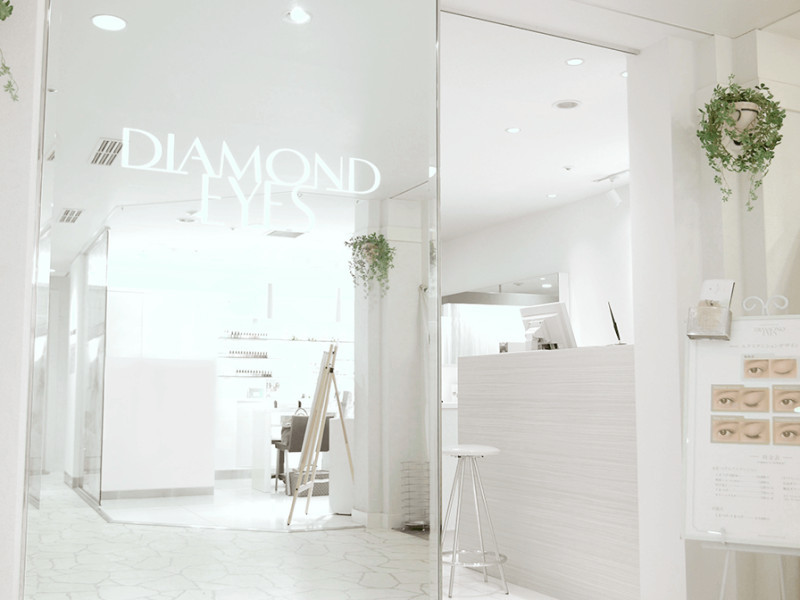 DIAMOND EYES ルミネ横浜店（ダイヤモンドアイズ）店舗内装写真