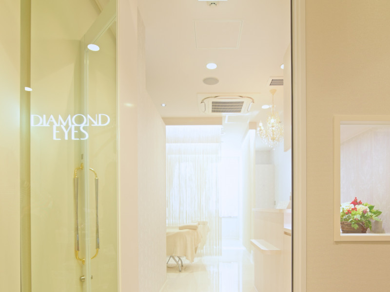 DIAMOND　EYES　銀座店(ダイヤモンドアイズ)店舗内装写真