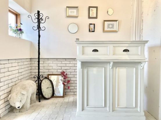 Petit Sourire（プティットスリール）西尾店店舗内装写真