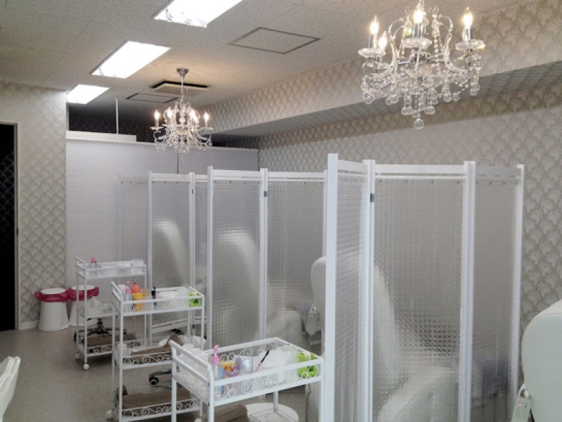 nail&eyelash SyiSyu（シシュ）なんば本店店舗内装写真