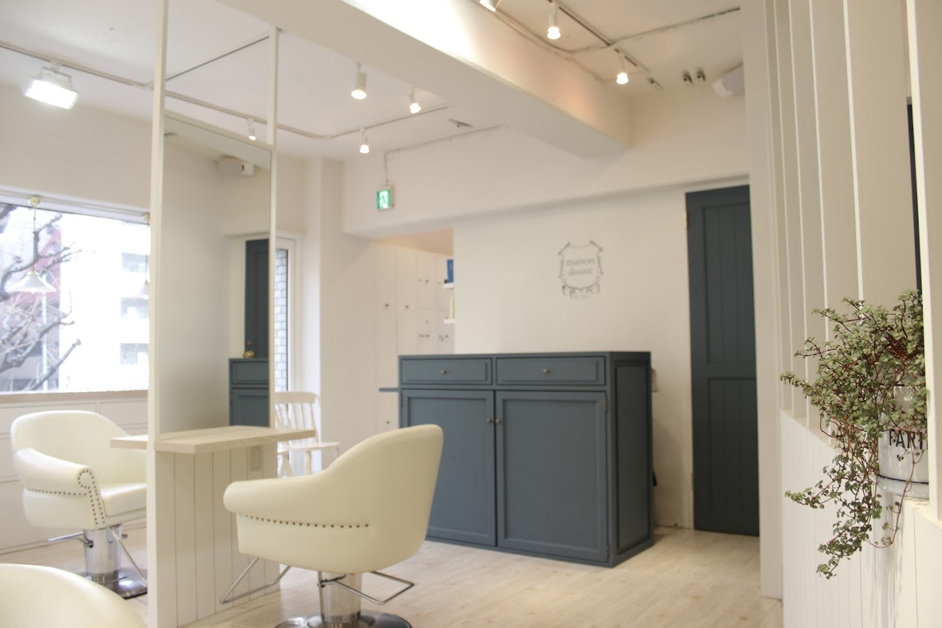 maison douce hair salon（メゾンドゥースヘアサロン）店舗内装写真