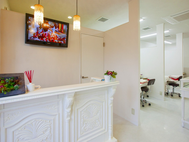 Honey Eyes（ハニーアイズ）店舗内装写真