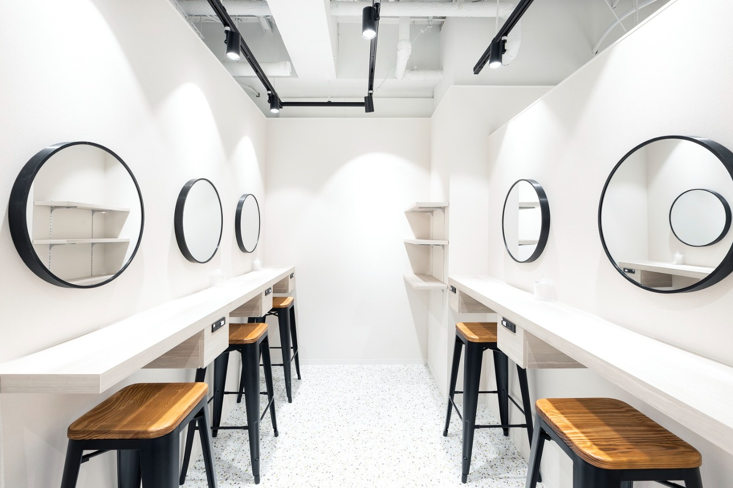 MUQU（ムク）津田沼店店舗内装写真