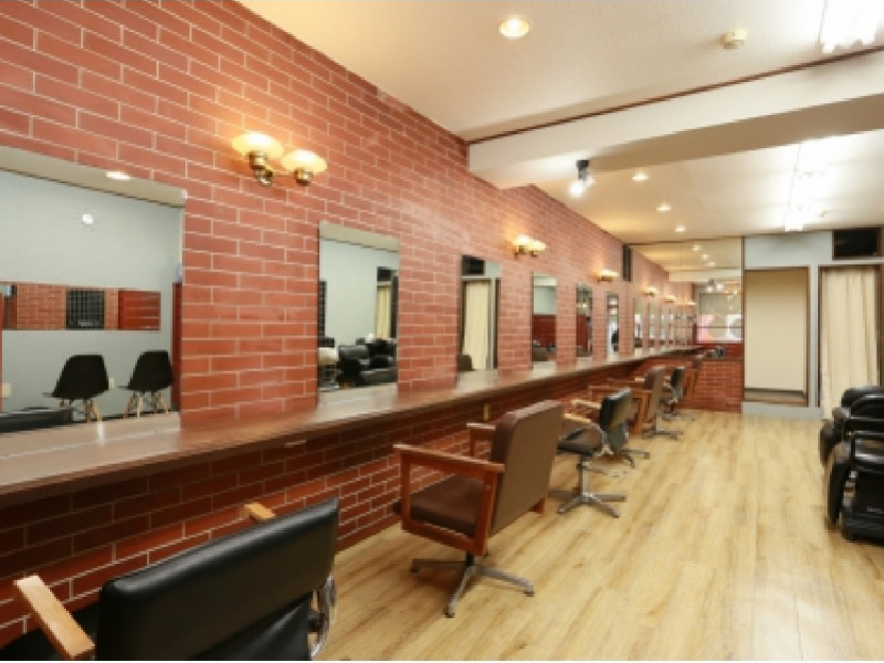 カットルームカラー 上石神井店店舗内装写真