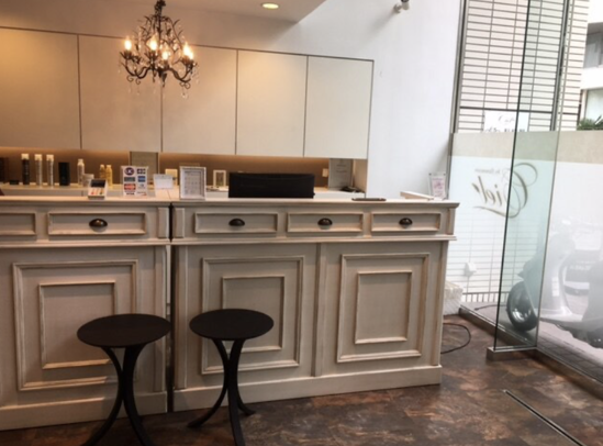 Richelle eyelash（リシェルアイラッシュ）本厚木店店舗内装写真