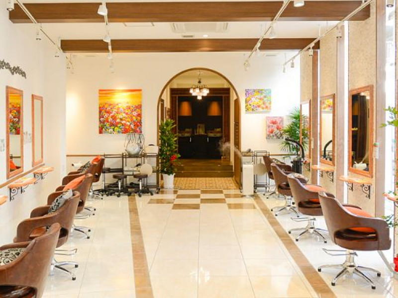 animoFIORENTE 北越谷大沢店（アニモフォレンテ）店舗内装写真