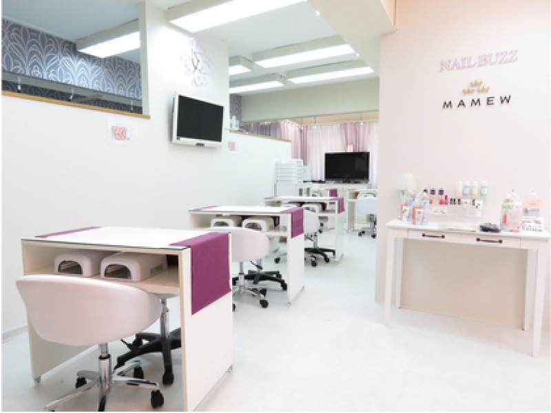 ネイルバズ銀座(NAIL BUZZ GINZA)ジェルネイル専門店店舗内装写真