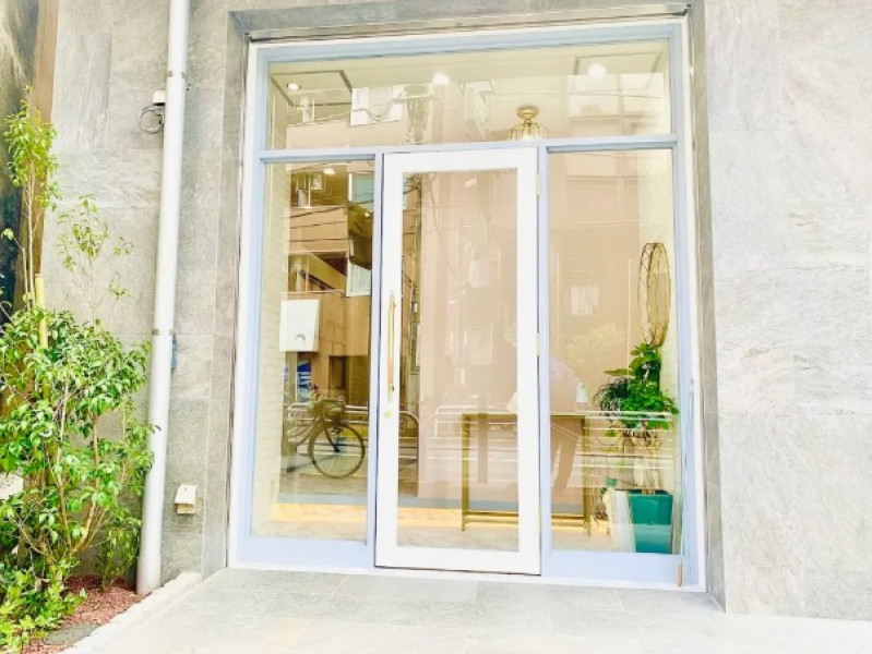 Sereine salon HANARE（スレーヌ サロン ハナレ）店舗内装写真