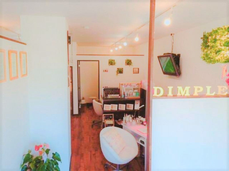 Nail Dimple（ネイル ディンプル）店舗内装写真