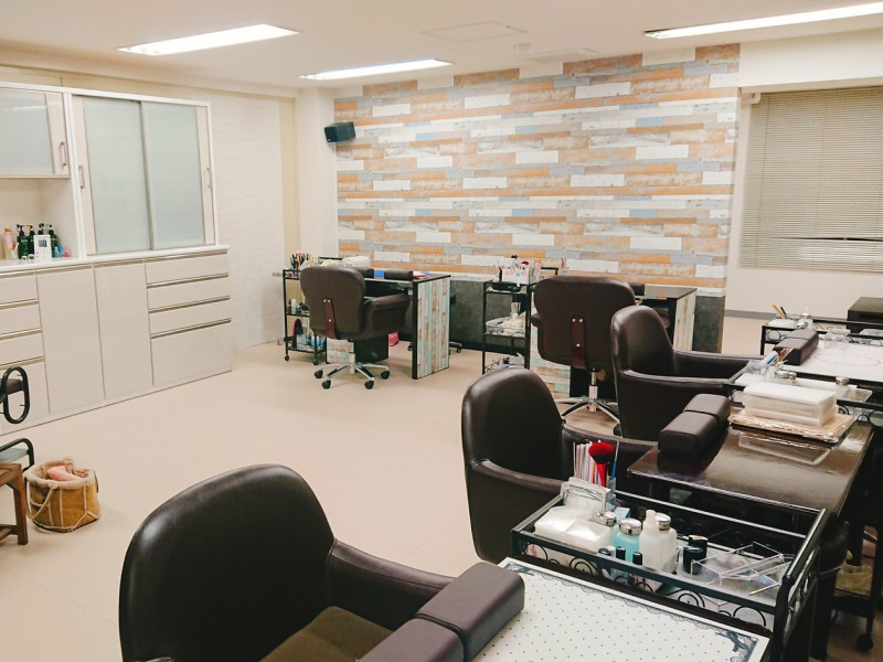 nail & beauty 凛空-link（リンク）- 桶川店店舗内装写真