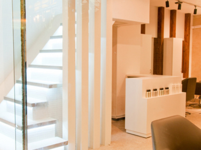 CHAFF hair＆nail & eyelash（チャフ ヘアーアンドネイルアンドアイラッシュ）店舗内装写真