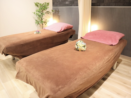 星のアカリ治療院 横浜院店舗内装写真