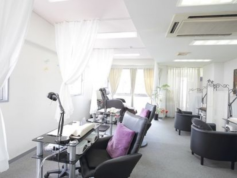 For Nails（フォーネイルズ）店舗内装写真