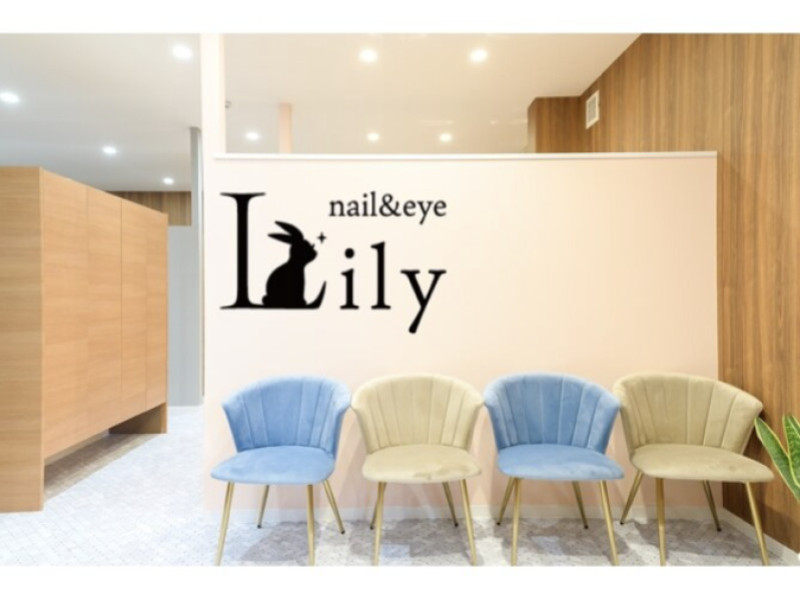 nail&eye Lily（ネイル＆アイ リリー）住道店店舗内装写真