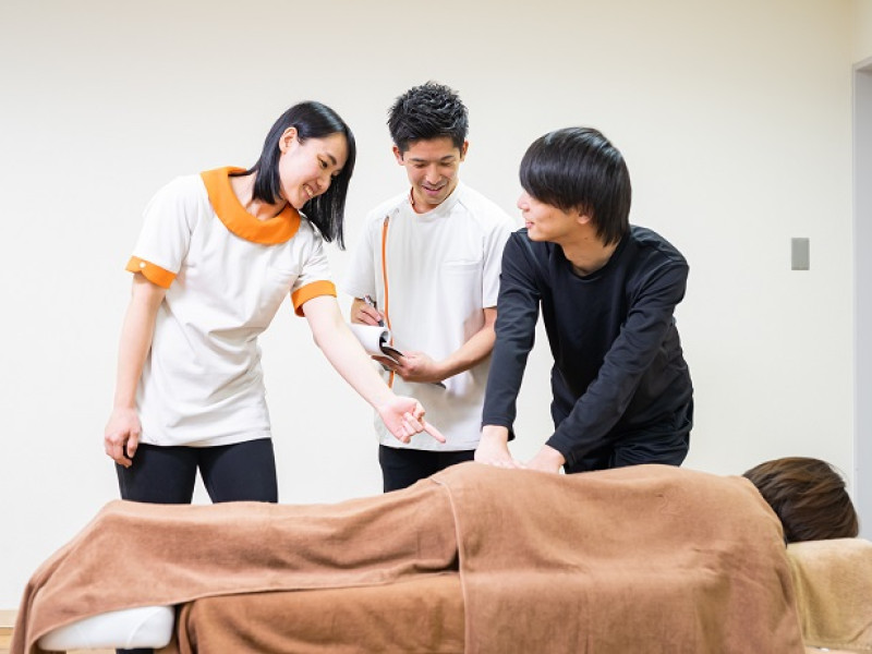 カラダファクトリー 赤坂店店舗内装写真