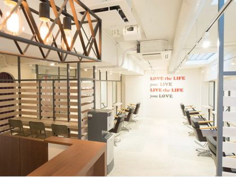 RISE HAIR BRAND（ライズ　ヘア　ブランド）豊中店店舗内装写真
