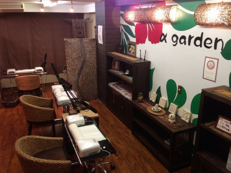 Nailsalon & school α garden （アルファガーデン）町田本店店舗内装写真