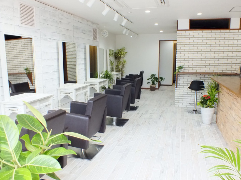 Anu-Nn アーヌ・エヌン店舗内装写真