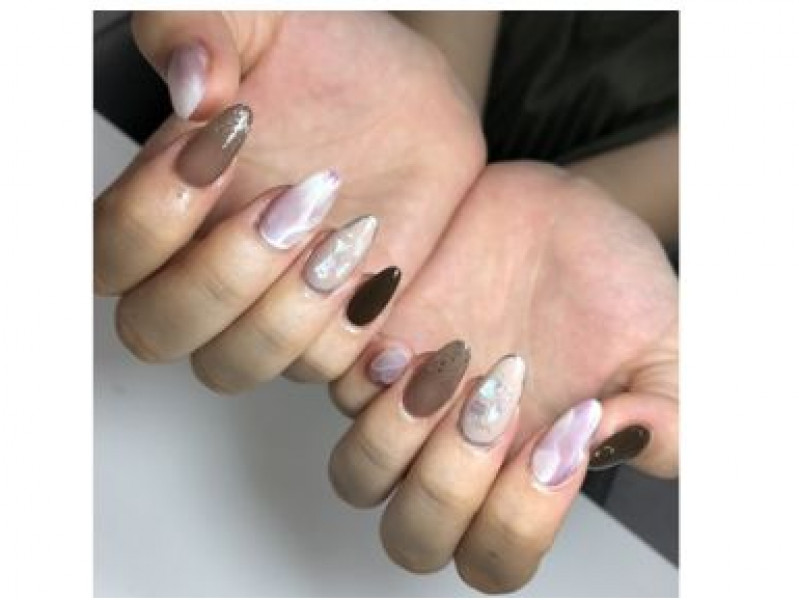 K-nail（ケイネイル）店舗内装写真